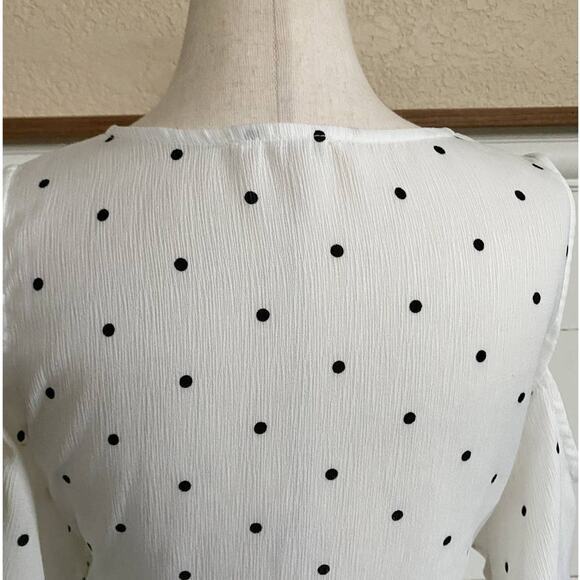 Anthropologie Sophie Rue Polka Dot Cold‎ Shoulder Wrap blouse M - Picture 7 of 13